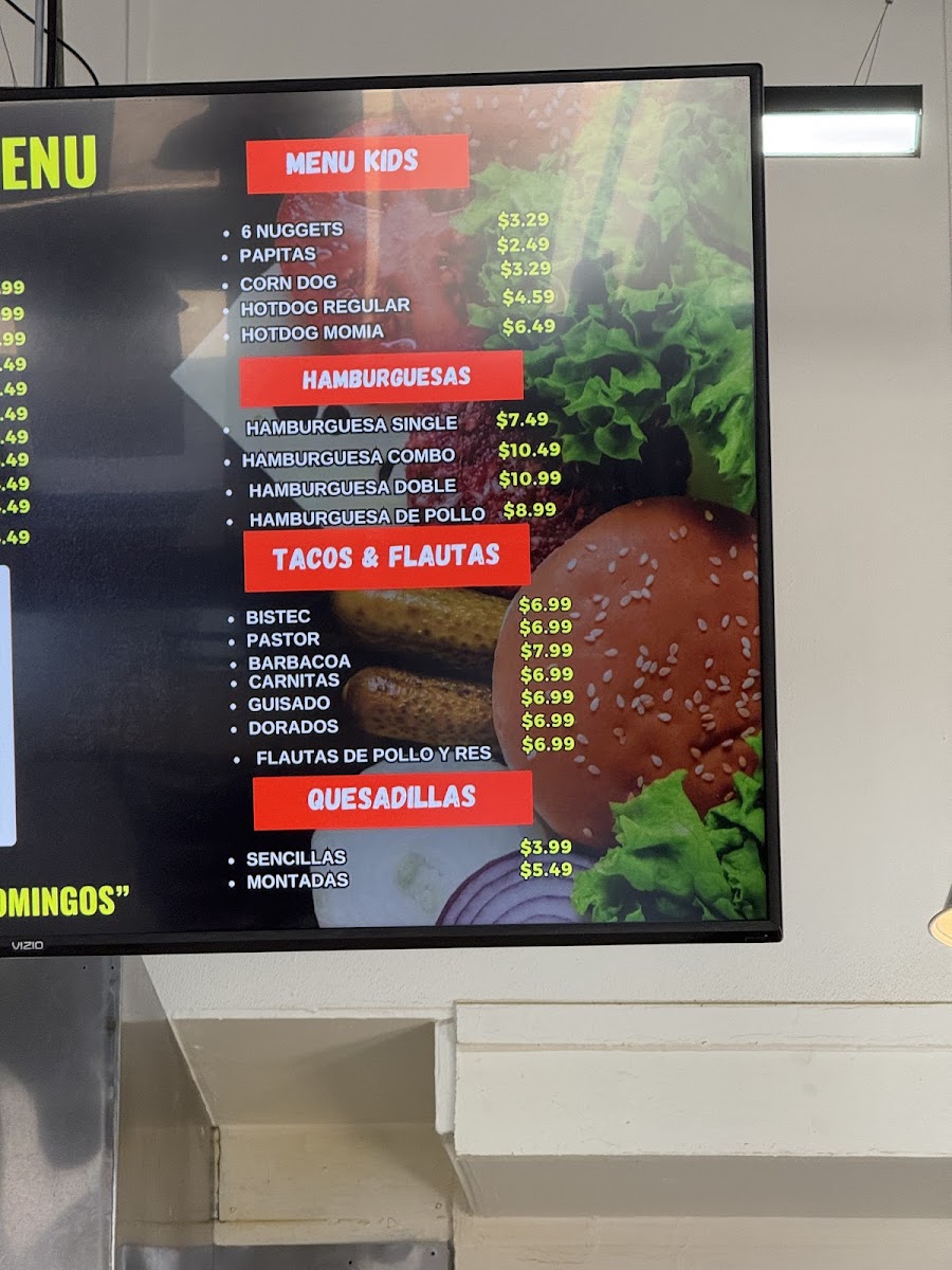 Aca Las Tortas EL PASO menu board