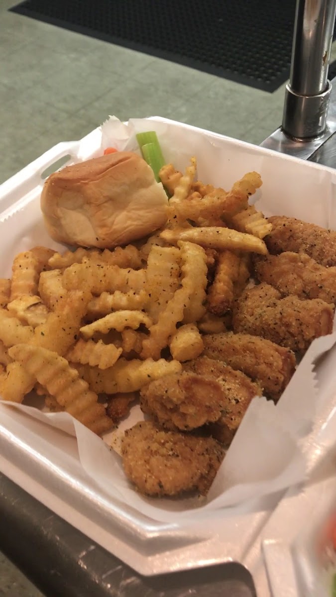 Big Myrt's Wings and Things