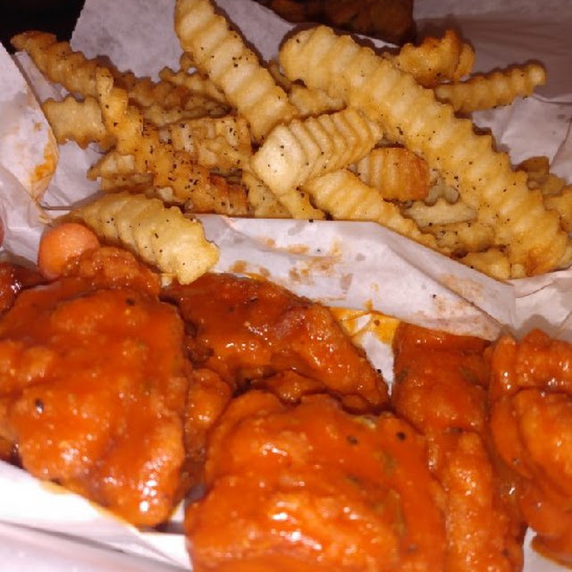 Party Wings