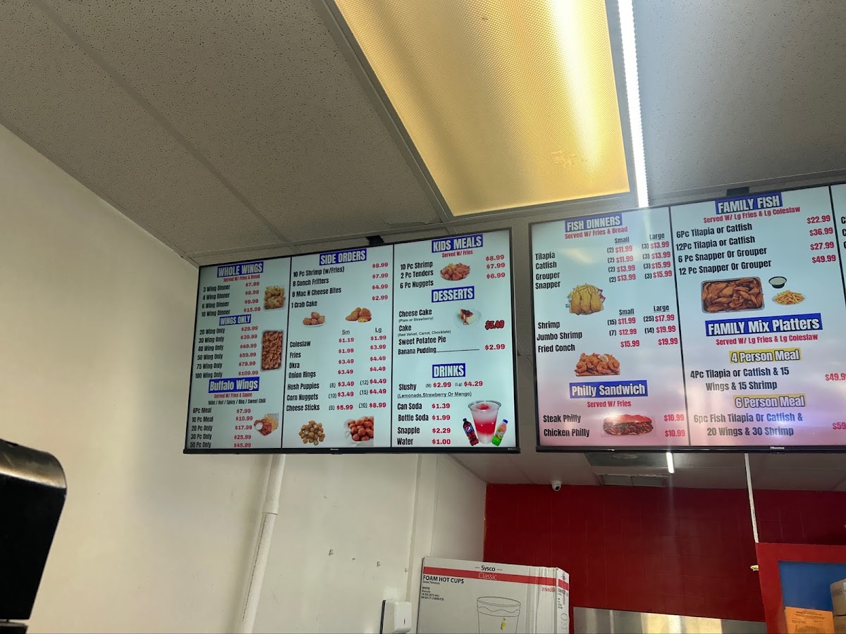 Snappers Fish & Chicken menu board