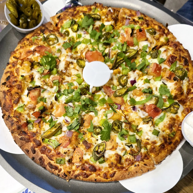 Karahi Chicken Pizza