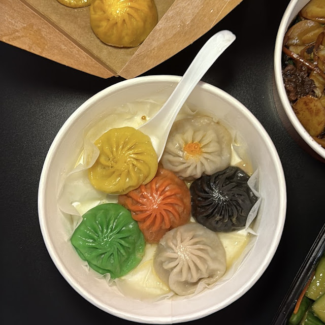 rainbow soup dumplings 6 六彩小籠包