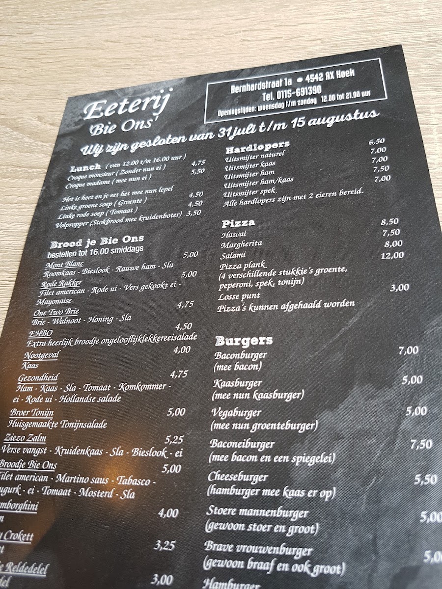 Eeterij Bie Ons menu board