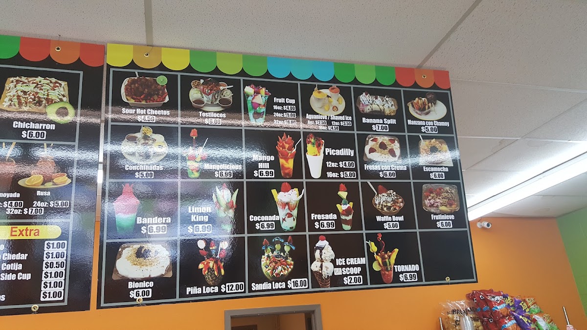 Hay Elotes menu board