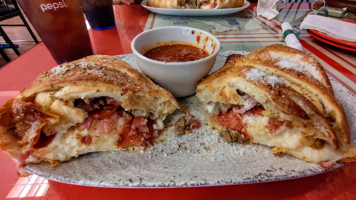 Mama Roma’sBrick Oven Pie and Pasta