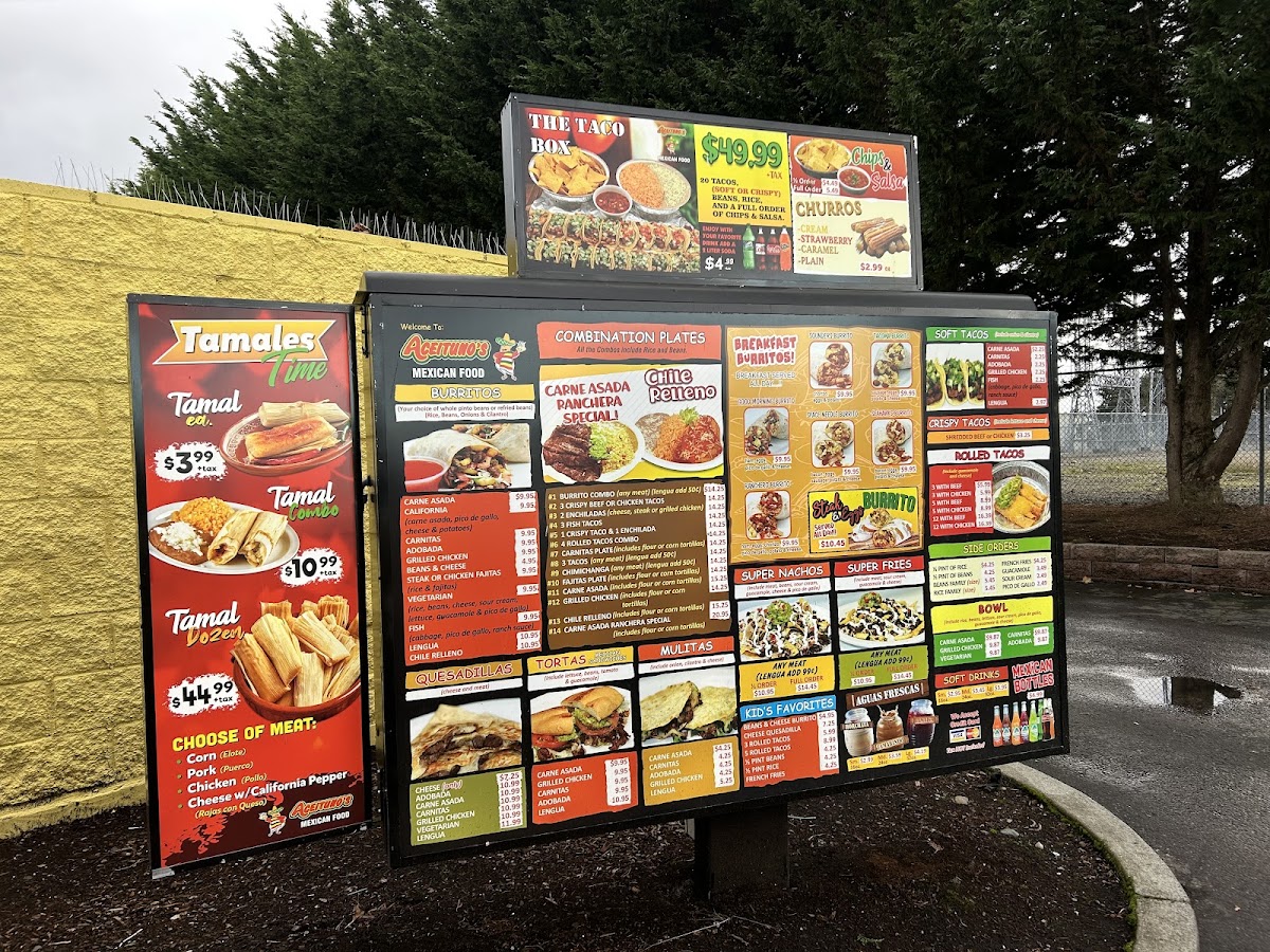 Aceituno’s Mexican Food menu board