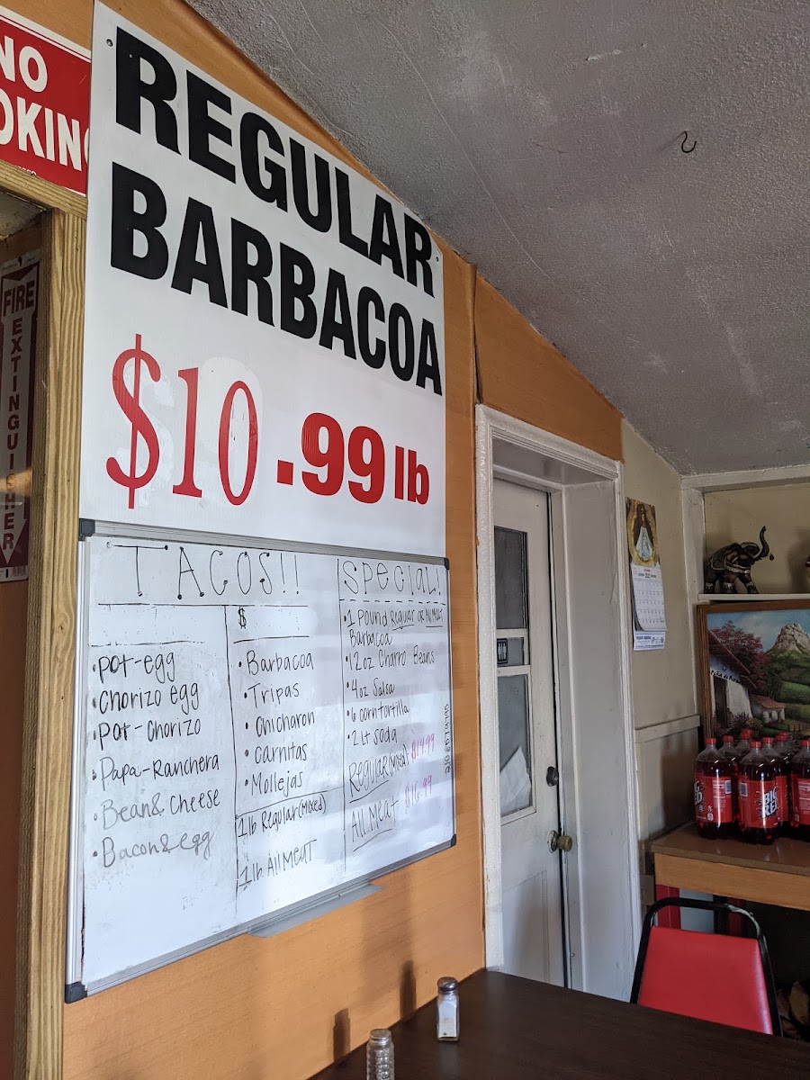 La Granja Barbacoa menu board