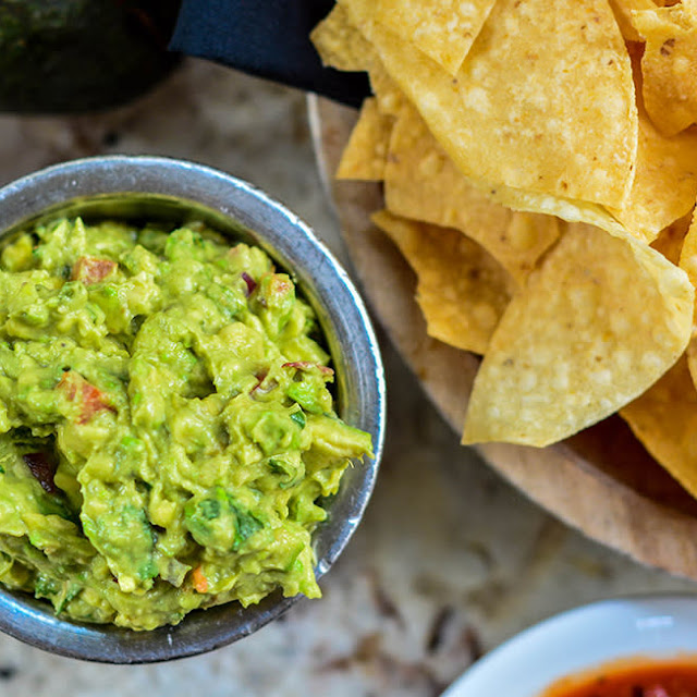 Chips & Guacamole