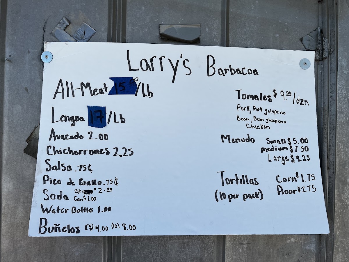 LARRY'S BARBACOA menu board