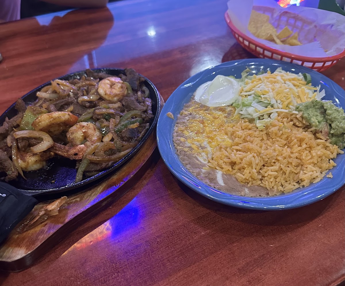 Los Cabos Family Mexican Restaurant