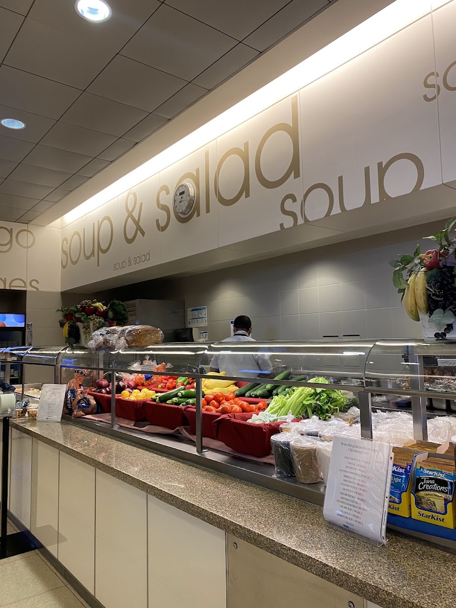Dining Commons at Ronald Reagan UCLA Medical Center