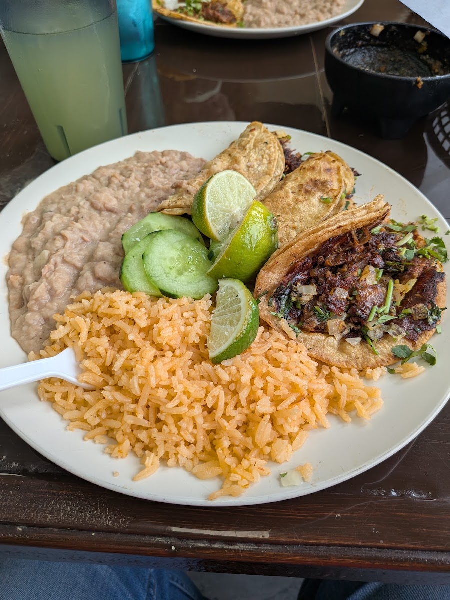 La Morenita Taqueria