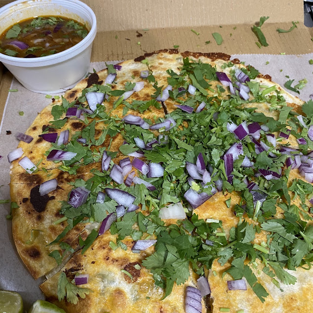 Pizza Birria