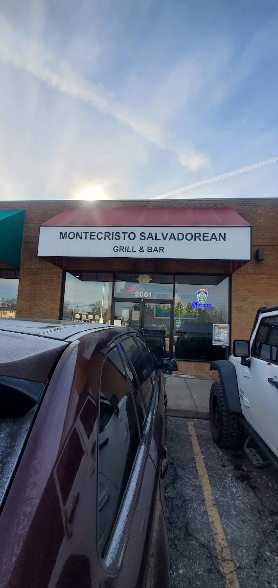 Montecristo Salvadorean Grill & Bar