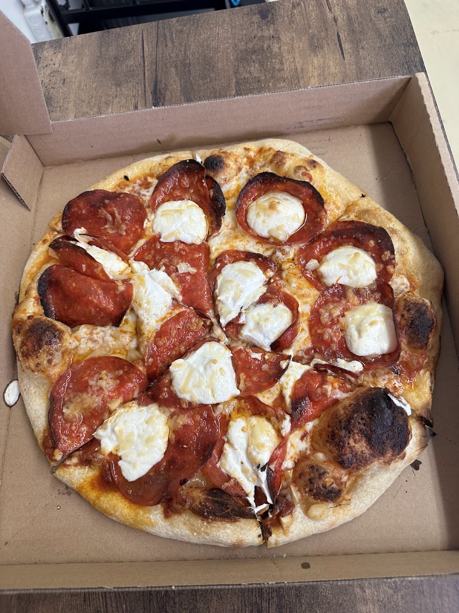 Ajo Pie - Artisan Pizza