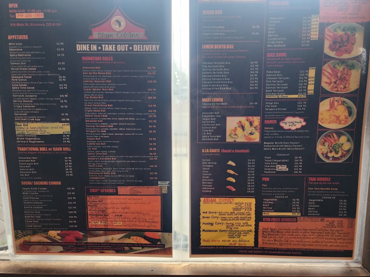 SUSHI THAI ALAMOSA menu board