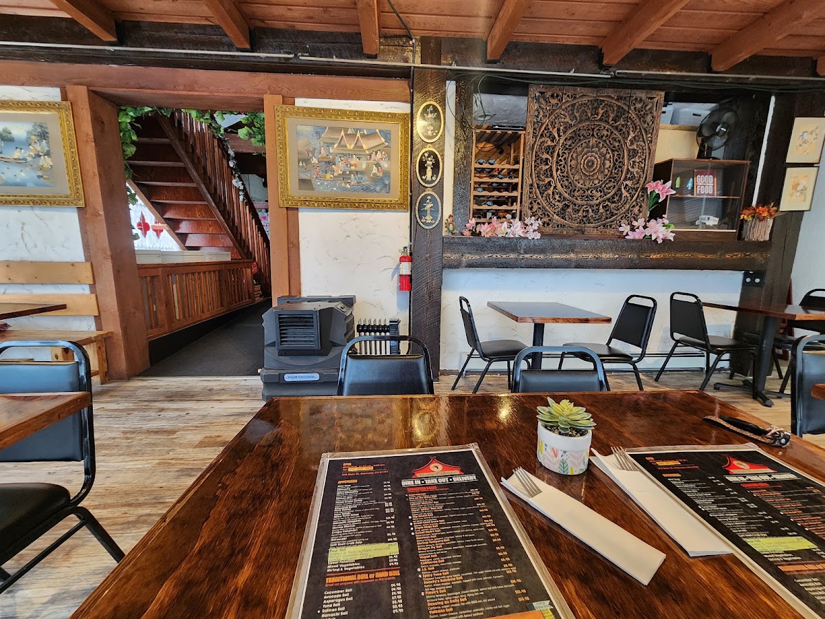 SUSHI THAI ALAMOSA