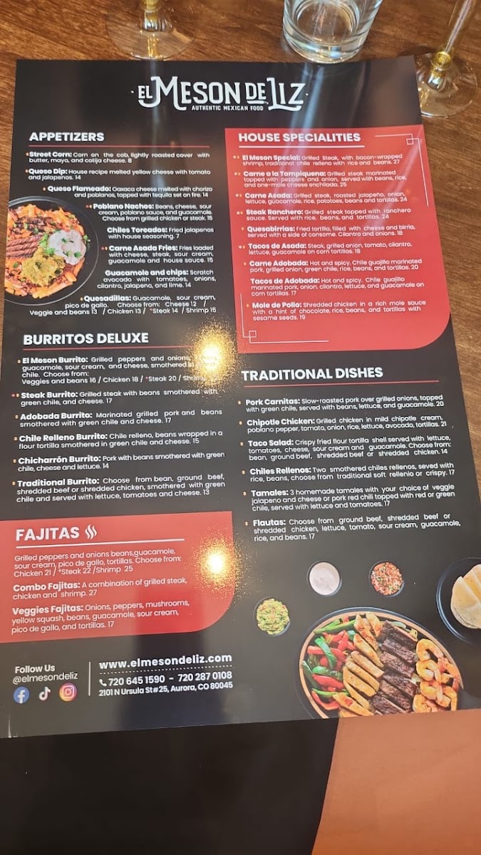 El Meson de Liz menu board