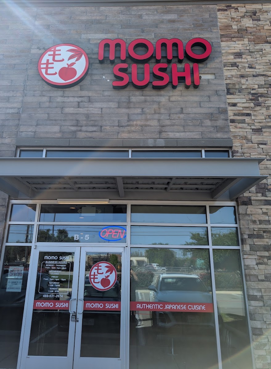 Momo Sushi