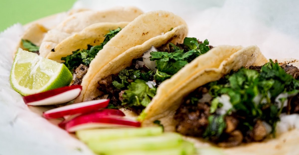 Tacos and Burritos on my Way | Comida Mexicana