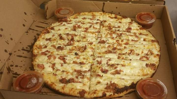 D & J's Pizza Parlor
