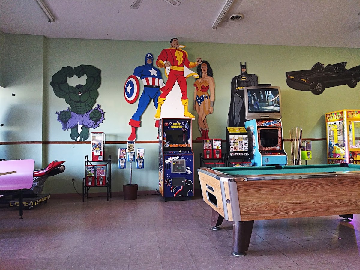 D & J's Pizza Parlor