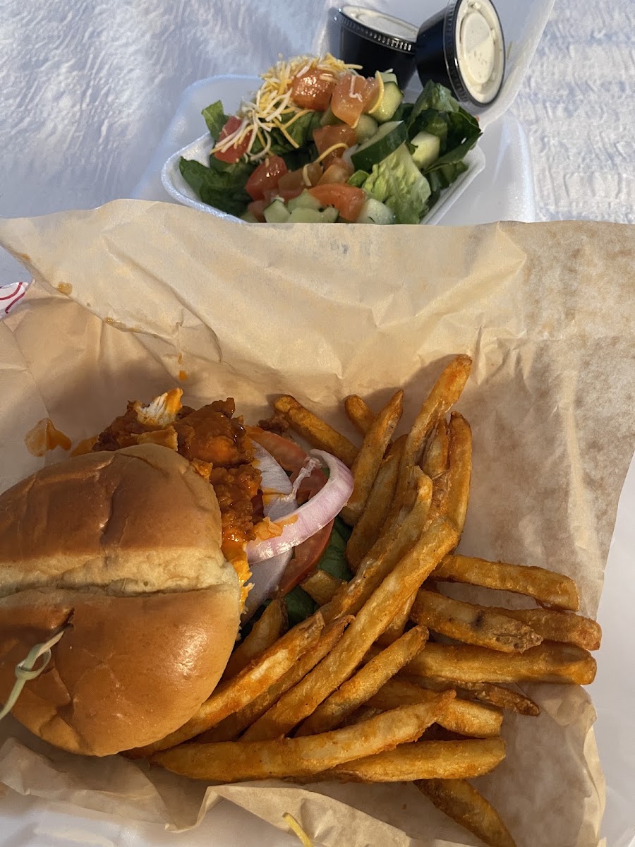 Danielle's Dining & Drinks