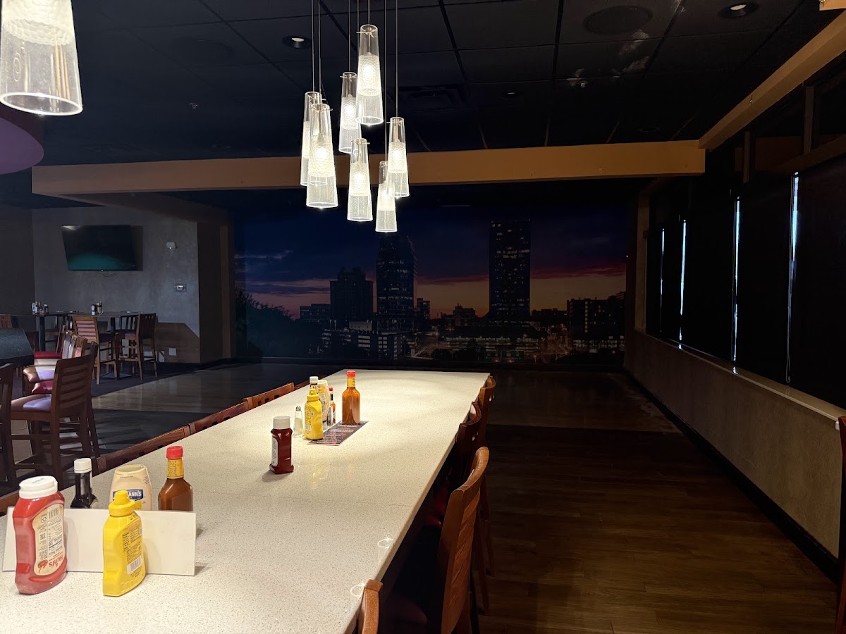 Danielle's Dining & Drinks