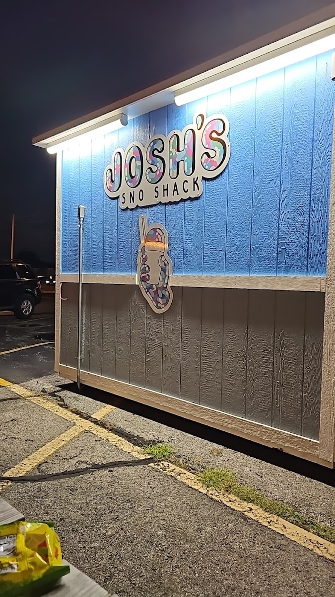 Josh's Sno Shack 81st and Aspen