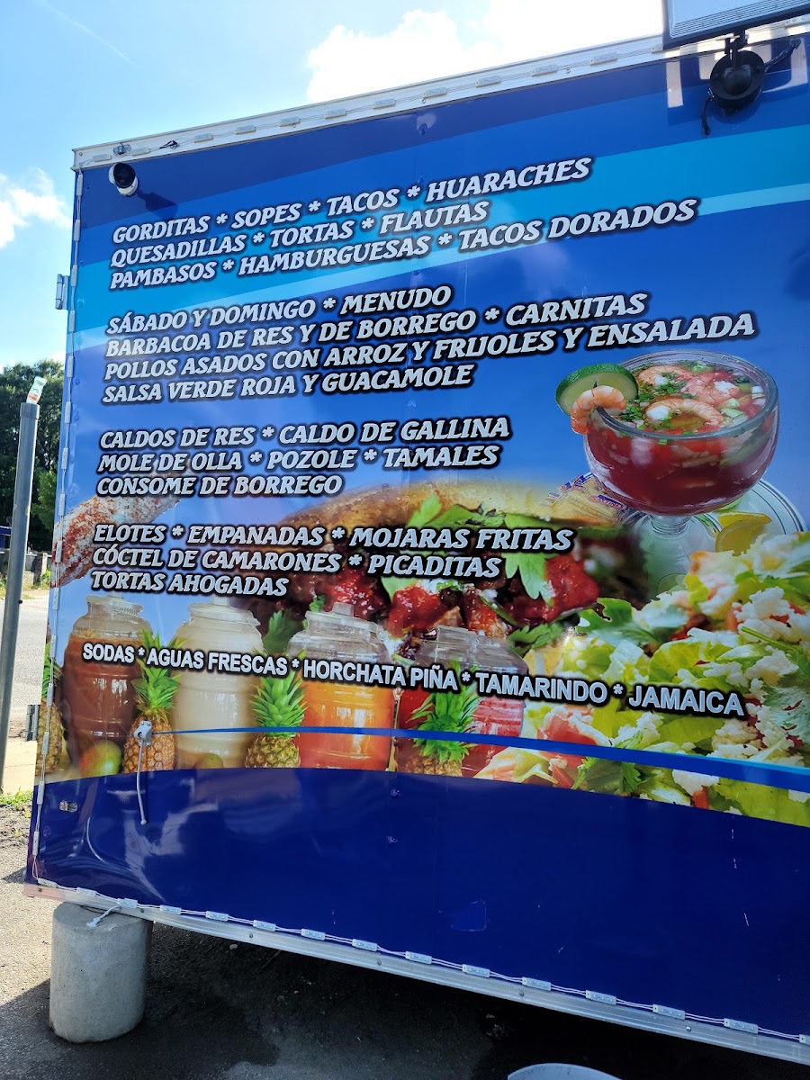 Las Cazuelas menu board