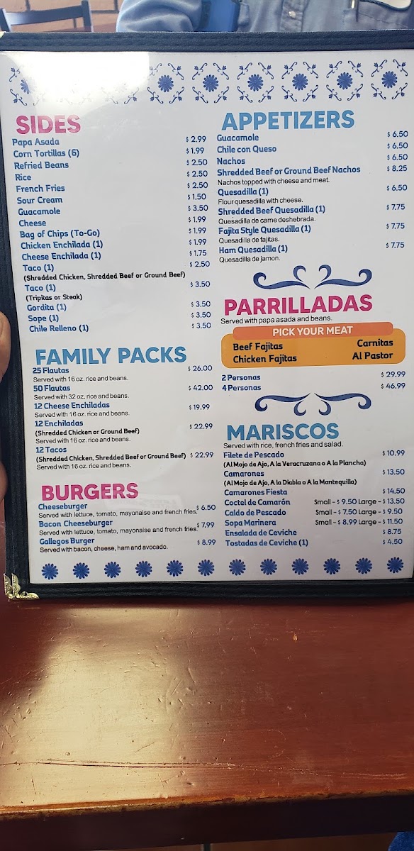 Los Tres Gallegos menu board
