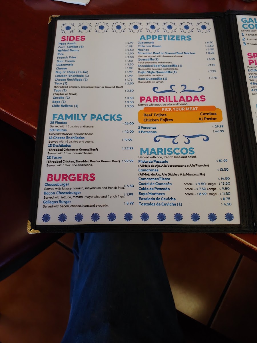 Los Tres Gallegos menu board