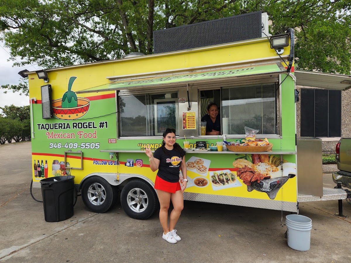 Taqueria Rogel #1 (Food Truck)