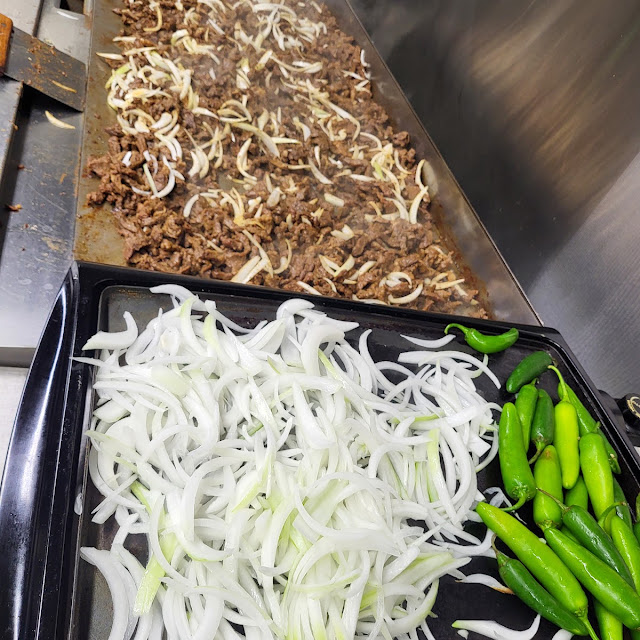 Tacos Y Mas Tacos