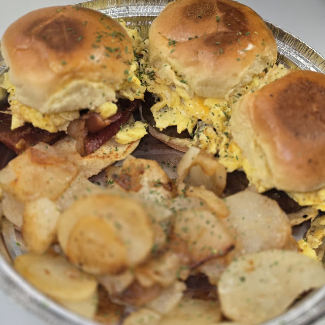 Brunch Sliders w Fried Potatoes
