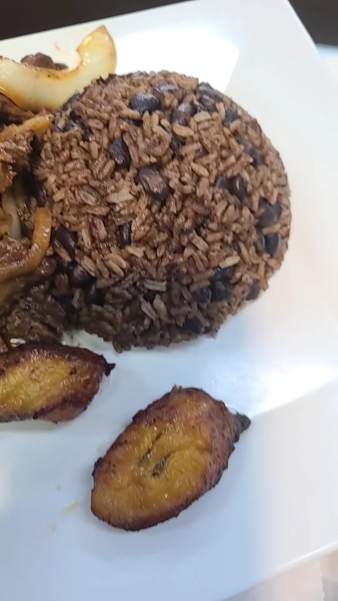 El Caridad Burnside Restaurant