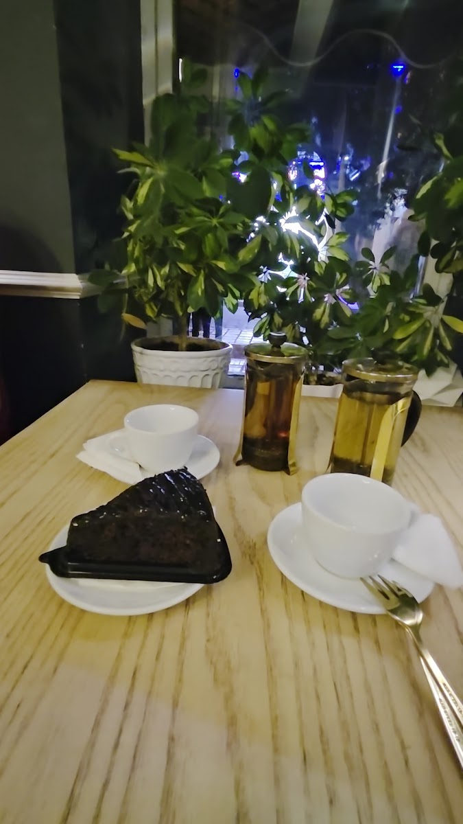 Merchant Café