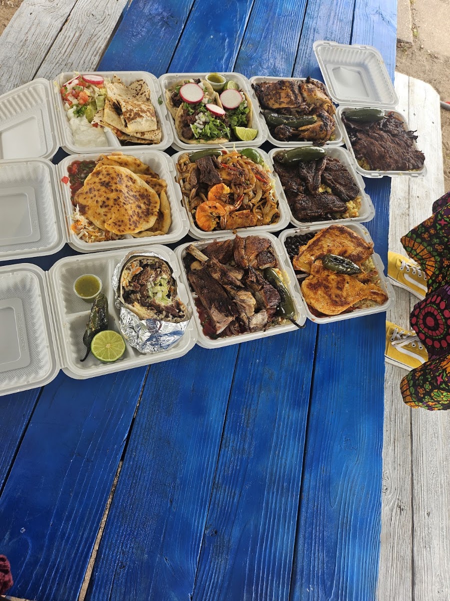 El Chapin taqueria y Pupuseria