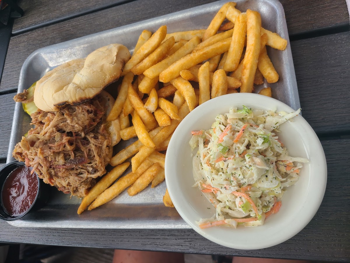 The Brew Kettle Brunswick & Topgolf Swing Suites
