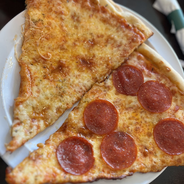 New Yorker Pizza