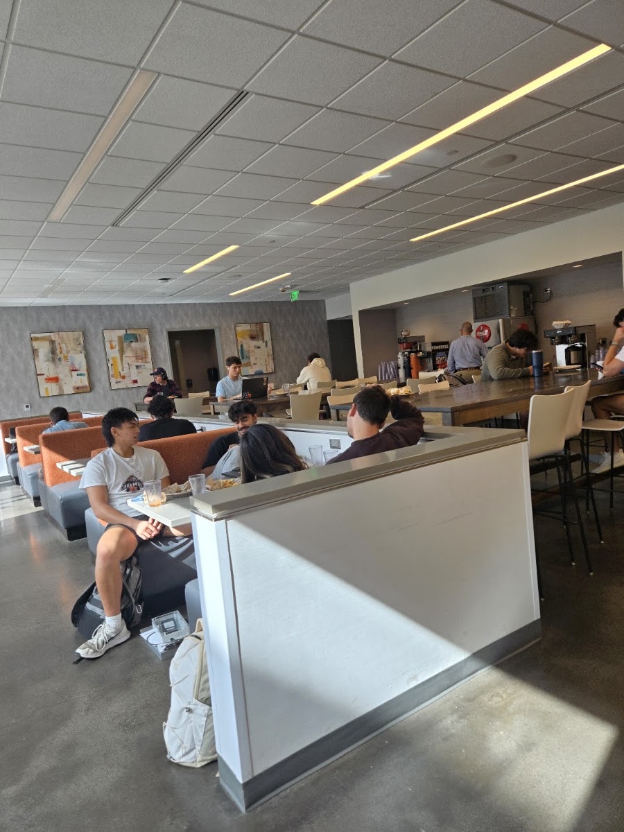 The Edge at Central Dining