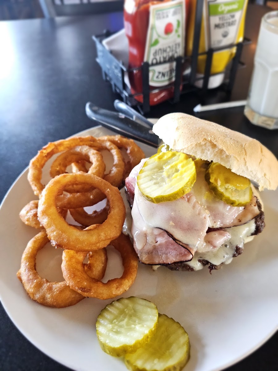 Mimi's On Route 49