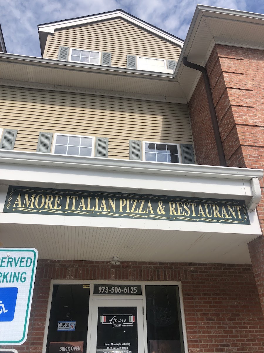 Amore Italian Pizza & Restaurant