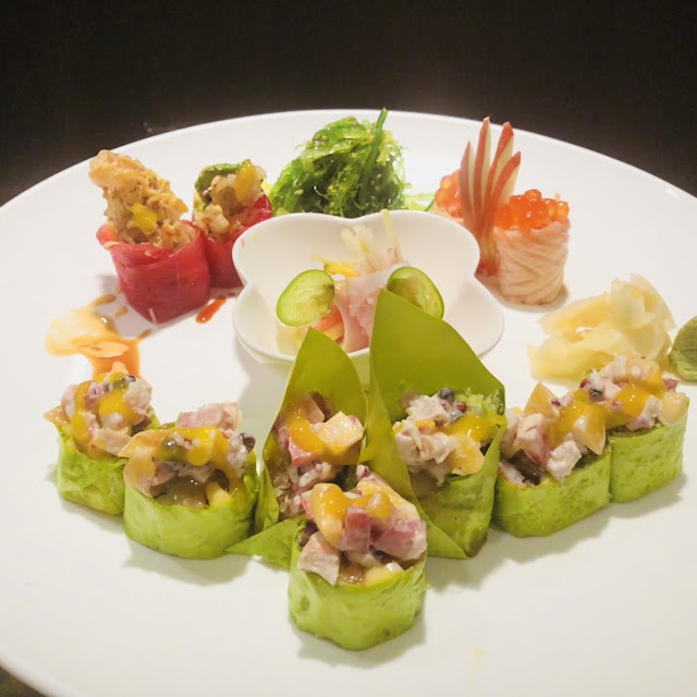 Lobster Mango Roll