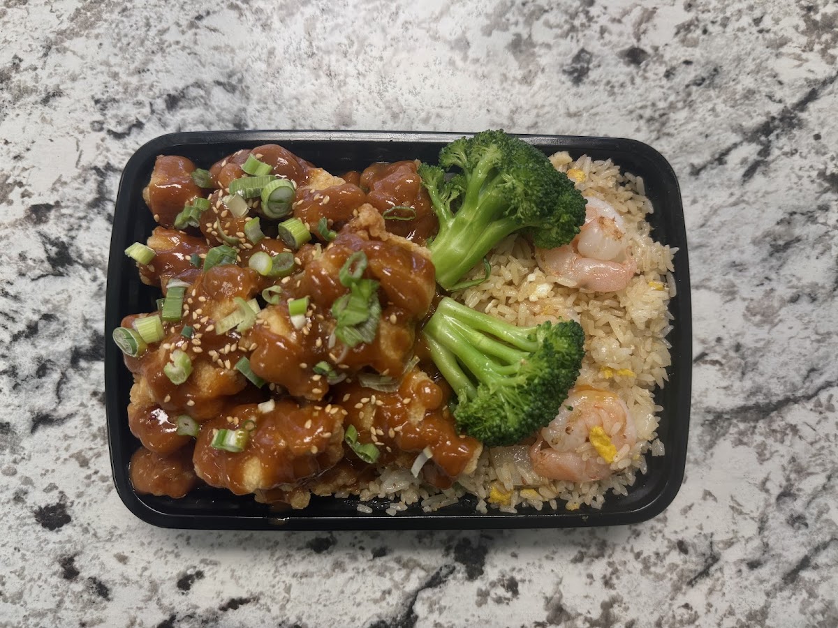 Chen's Kitchen Asian Cuisine