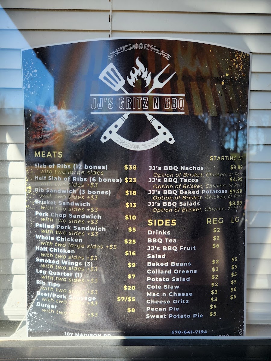 GRITZ N BBQ menu board