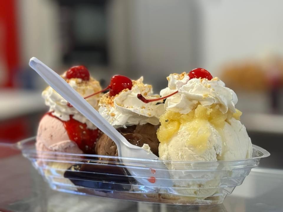Stoplight Ice Cream & Deli