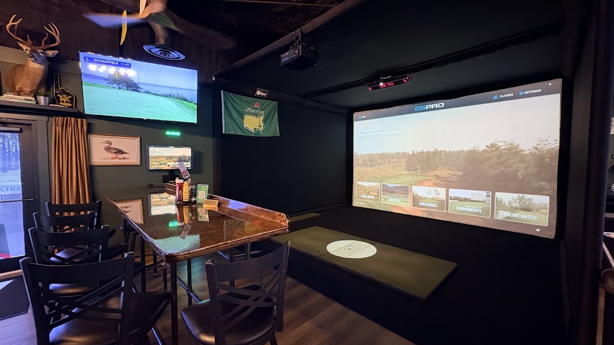 The Cut Golf & Grill