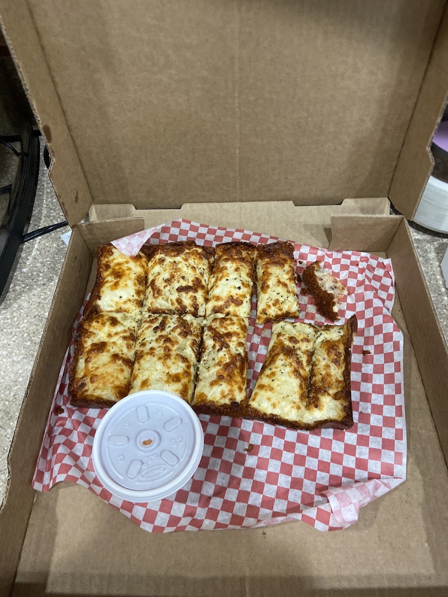 DiMaggio's Pizza in Flora