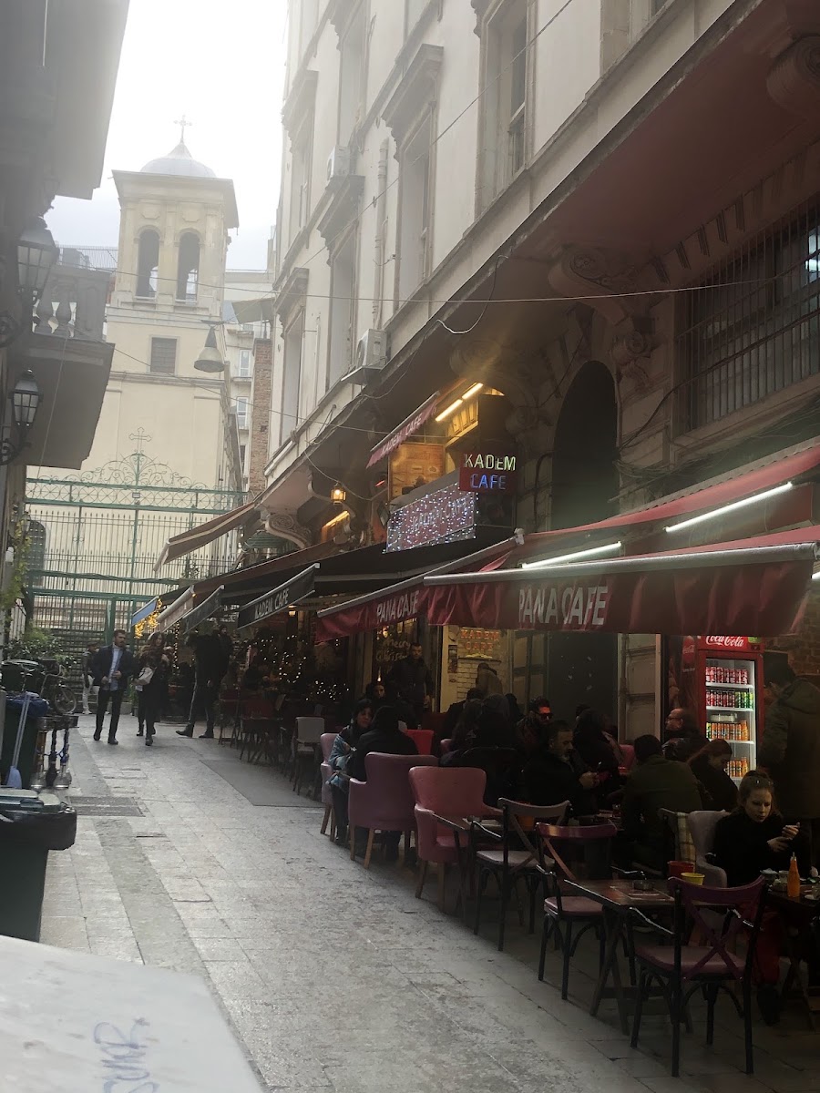 Kadem Cafe